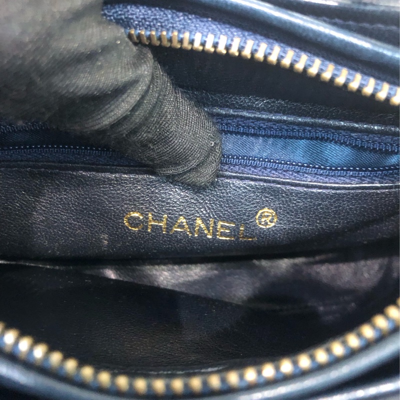 Chanel 中古 深藍色菠蘿金扣流蘇長帶斜孭袋 XC033-14
