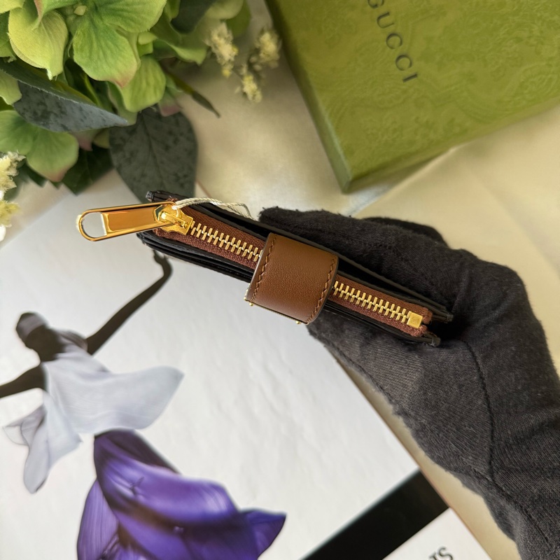 Padlock 鎖釦設計附證件夾層拉鍊卡夾包/零錢包(烏木色/黑色)-5