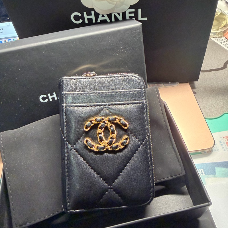 Chanel 19雙c 小羊皮 多功能卡包(近全新)-0