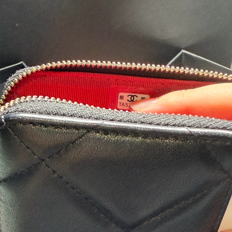 Chanel 19雙c 小羊皮 多功能卡包(近全新)-21