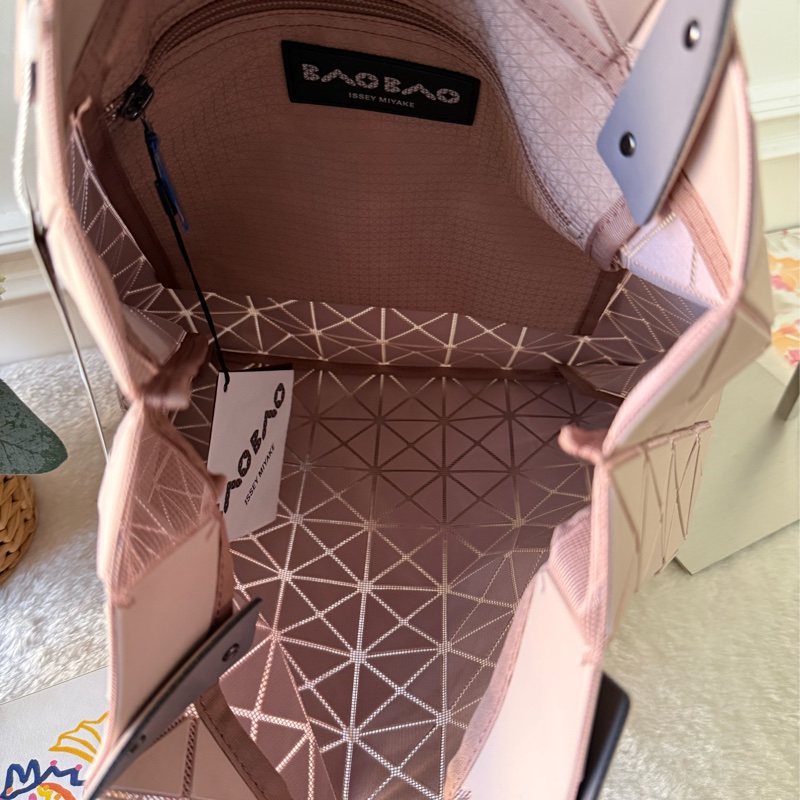 Bao Bao Prism Plus 9x8 手提包(粉色)-6