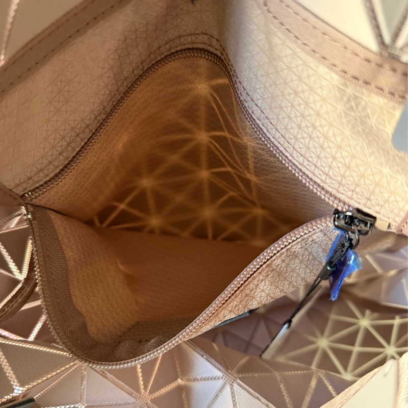 Bao Bao Prism Plus 9x8 手提包(粉色)-7