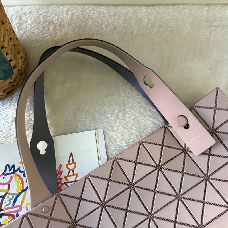 Bao Bao Prism Plus 9x8 手提包(粉色)-8