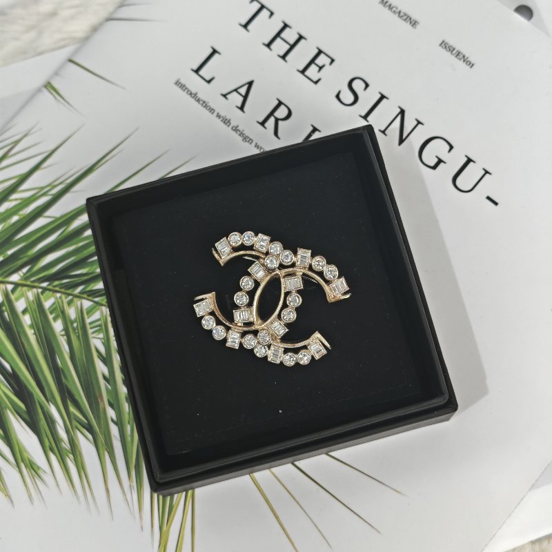 Chanel 水晶胸針-0