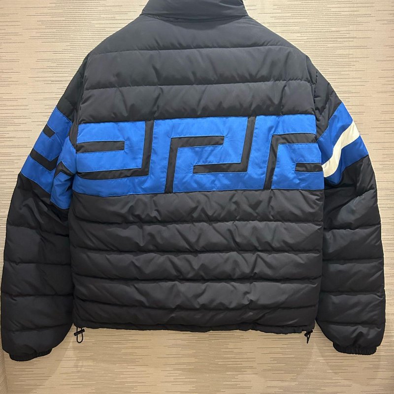 💎Han's house精品服飾💎VERSACE 凡賽斯 頂級黑牌 雙面穿 羽絨 外套 原價53500-4