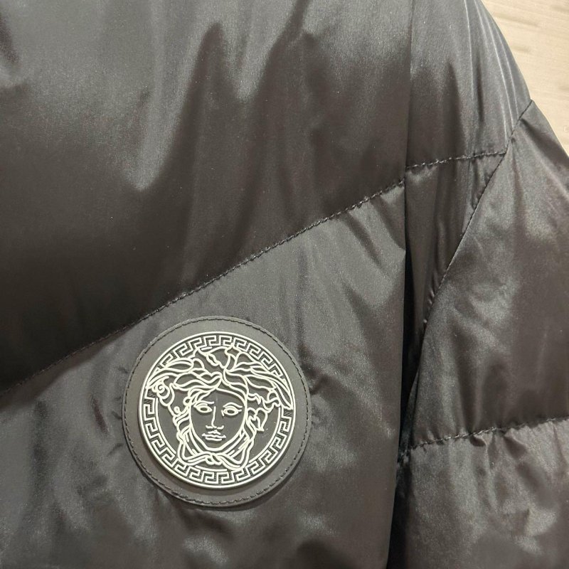 💎Han's house精品服飾💎VERSACE 凡賽斯 頂級黑牌 巴洛克 雙面 羽絨 外套-4