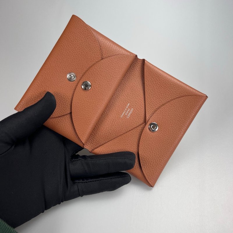 HERMES W刻 金棕CALVI DUO 卡包-4