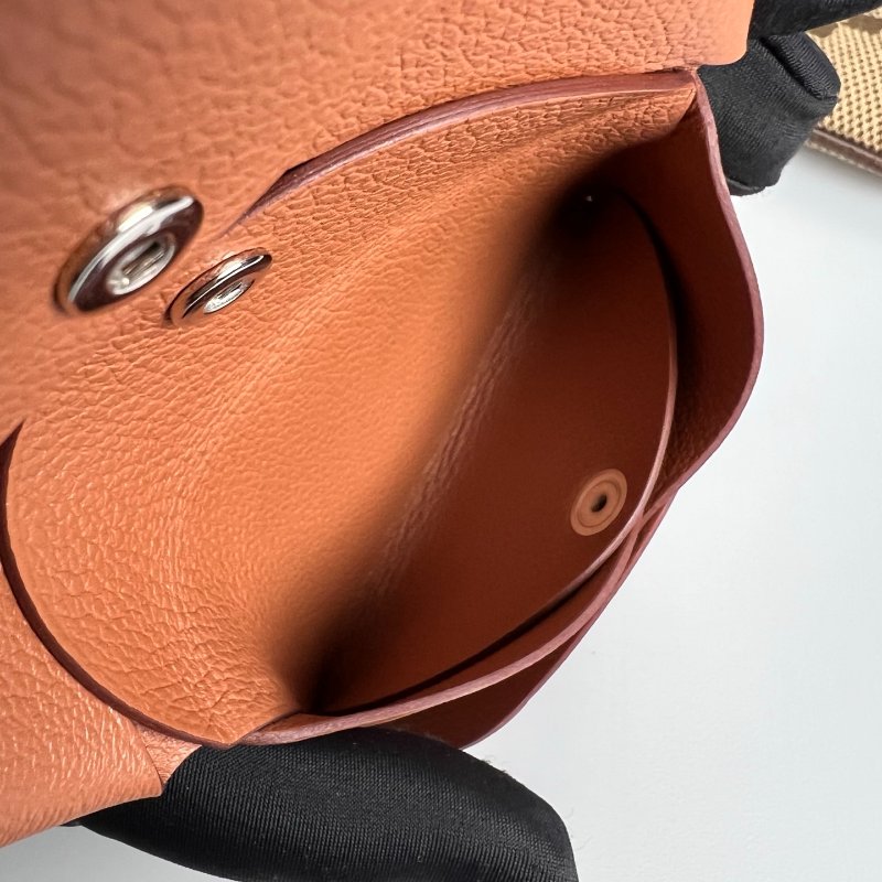 HERMES W刻 金棕CALVI DUO 卡包-6