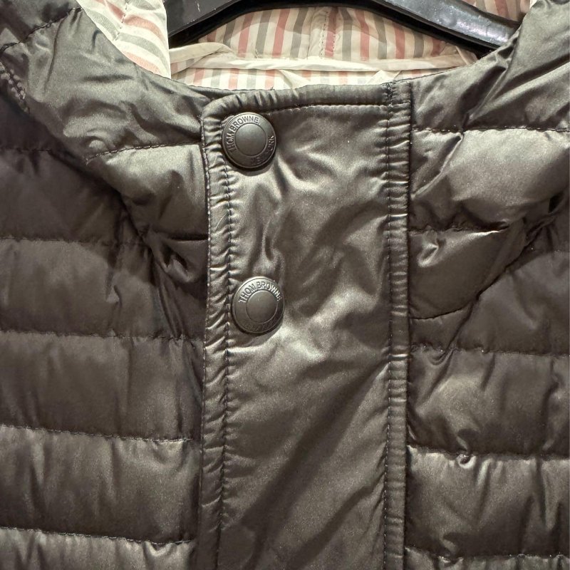 💎Han's house精品服飾💎THom Browne 羽絨 連帽 外套 大衣 中版 黑 原價64000-5