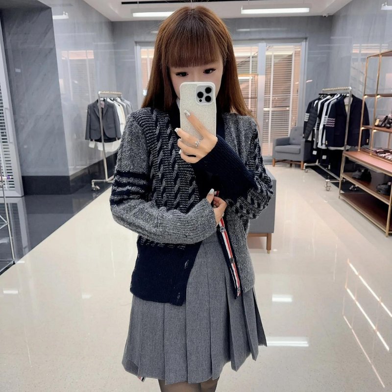 💎Han's house精品服飾💎Thom Browne TB 毛衣 開衫 外套 原價42000-5