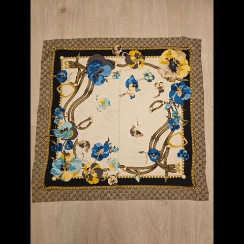 Gucci領巾圍巾批肩