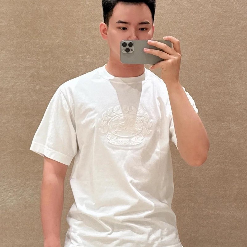 💎Han's house精品服飾💎Burberry 刺繡 戰馬 短 T 短袖 T恤 原價23900-0