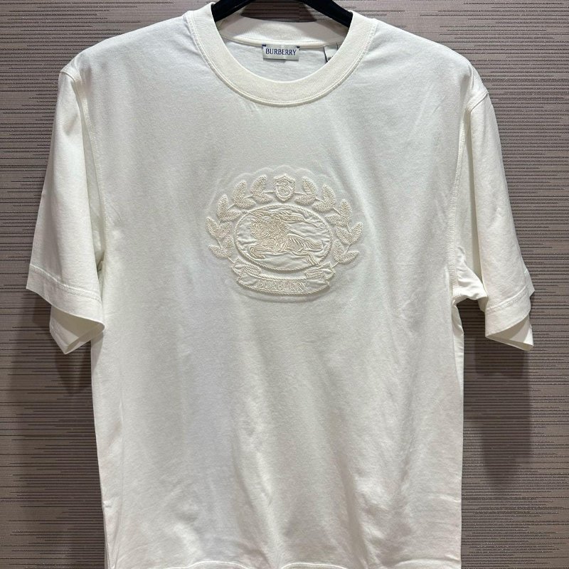 💎Han's house精品服飾💎Burberry 刺繡 戰馬 短 T 短袖 T恤 原價23900-6