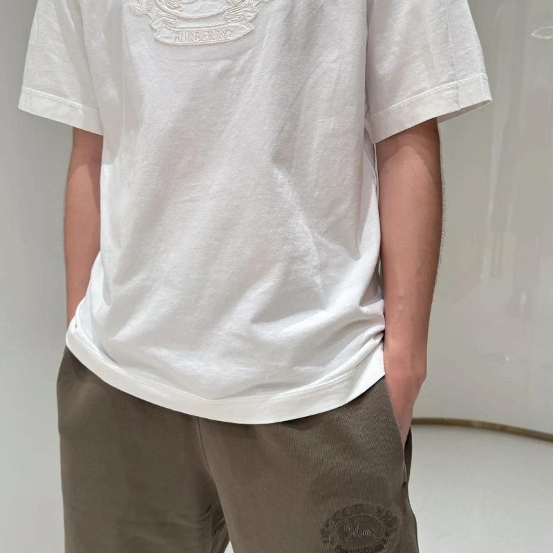 💎Han's house精品服飾💎Burberry 刺繡 戰馬 短 T 短袖 T恤 原價23900-7