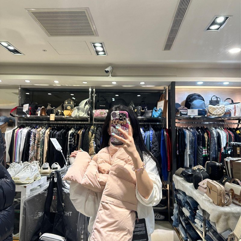 💎Han's house精品服飾💎moncler 羽絨 圍巾 現貨 原價18900-1