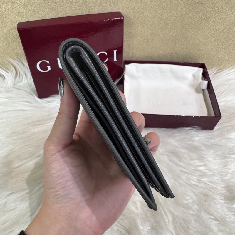 Gucci 黑灰PVC對開短夾 全新離櫃-3