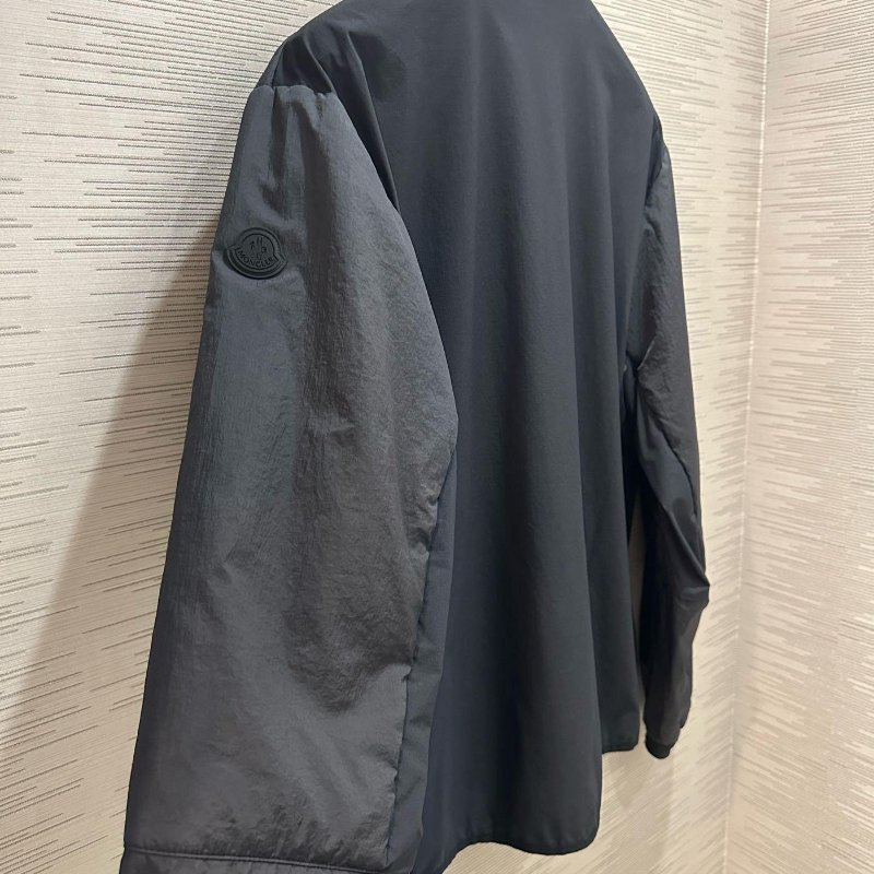 💎Han's house精品服飾💎moncler  Farret消光 黑牌 防水 風衣 連帽 外套  原價 34400-8