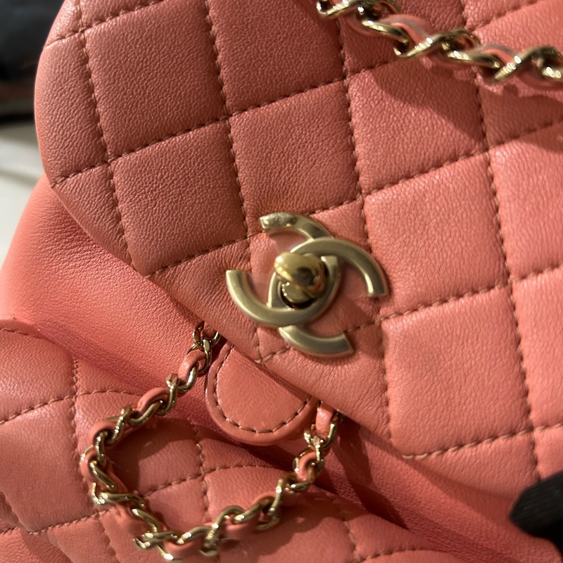 ✨ Chanel 蜜桃粉 duma 誰背誰好看 晶片款🍑-7