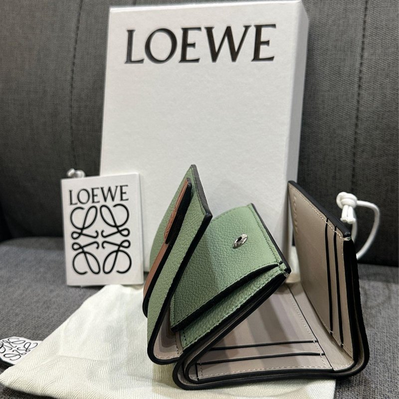 💎Han's house精品服飾💎 LOEWE 拼接 短夾 現貨 原價23000-4