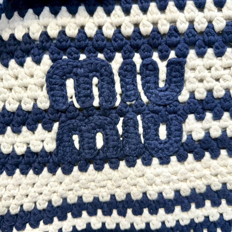 MIUMIU藍白編織金釦IVY托特包-17