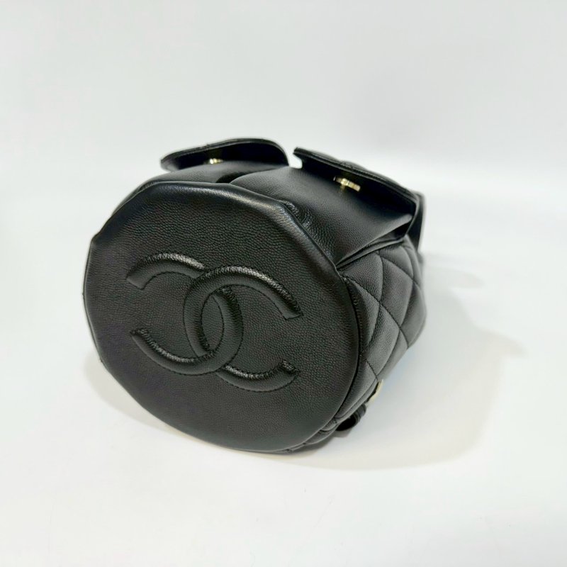 CHANEL黑淡金釦粒紋牛皮雙肩束口後背包AS3290-6
