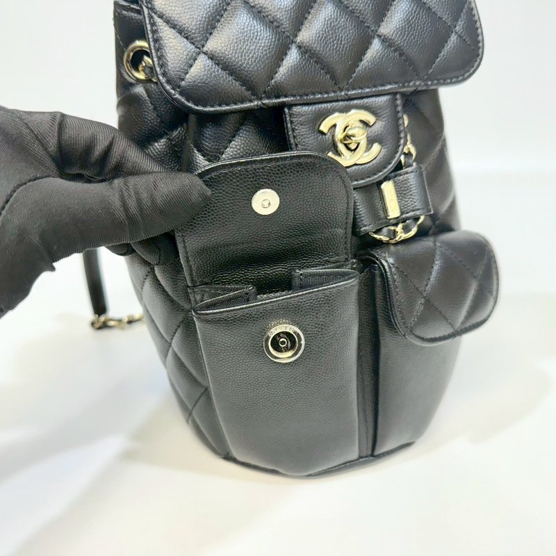 CHANEL黑淡金釦粒紋牛皮雙肩束口後背包AS3290-14