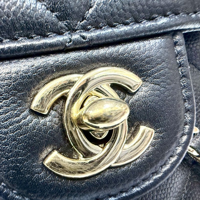 CHANEL黑淡金釦粒紋牛皮雙肩束口後背包AS3290-22