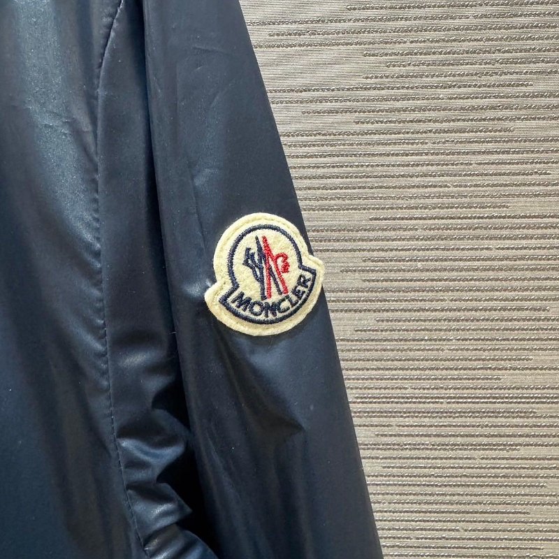 💎Han's house精品服飾💎moncler Olchard 防水尼龍風衣 連帽外套 雙面穿原價23900-4