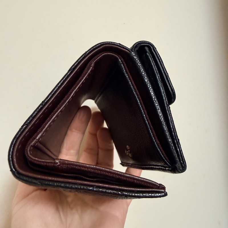 Chanel mini三折牛 近新閒置 淡金扣     年年漲的保值香奈兒 要買要快唷🥳-4