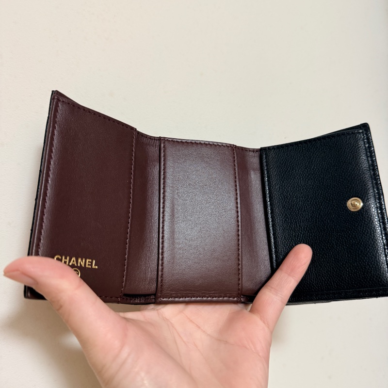 Chanel mini三折牛 近新閒置 淡金扣     年年漲的保值香奈兒 要買要快唷🥳-11