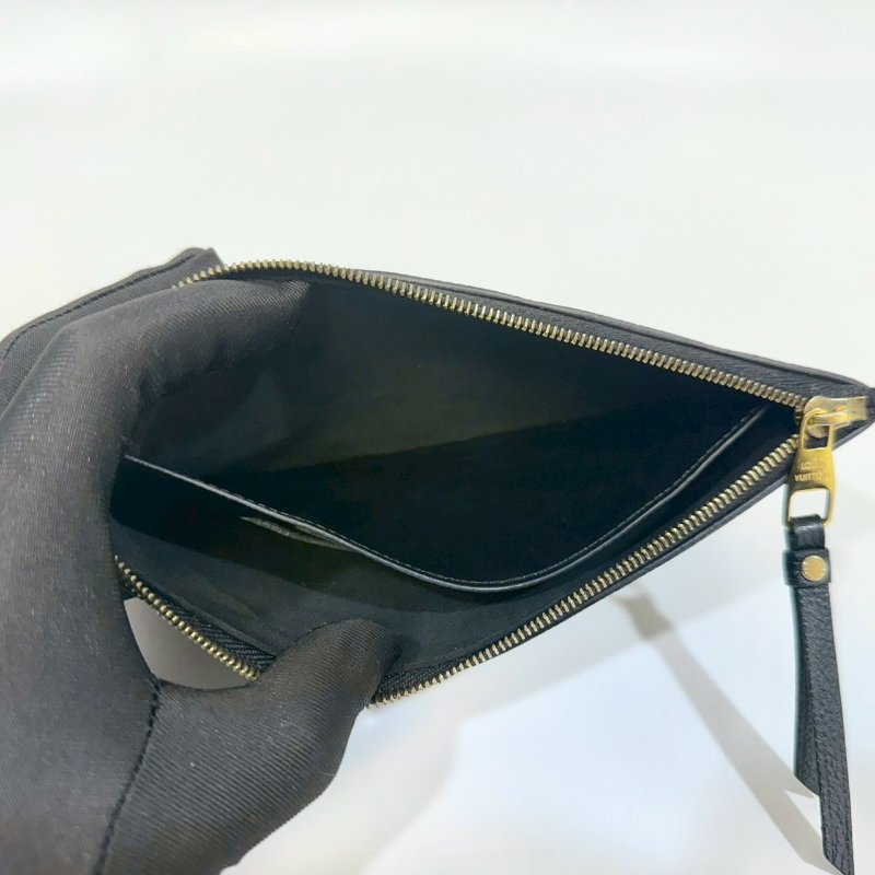 LV黑壓紋Melanie BB拉鍊扁長夾M68712-9