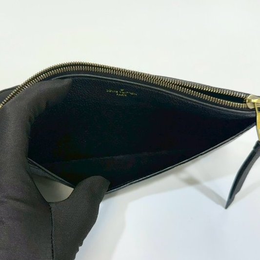 LV黑壓紋Melanie BB拉鍊扁長夾M68712-10