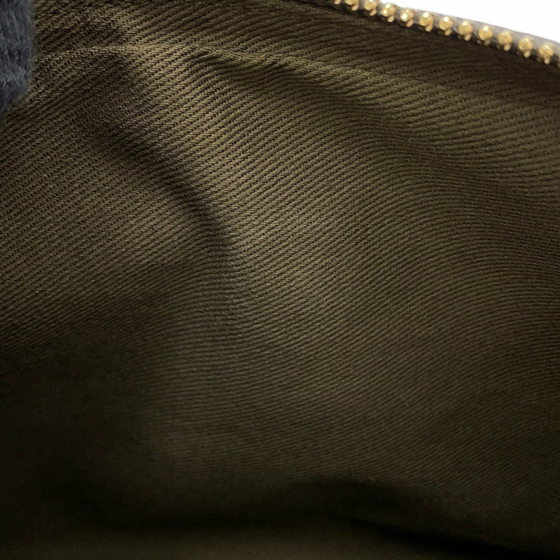 香奈兒可可標誌皮革肩背包-9