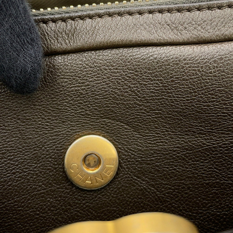 香奈兒可可標誌皮革肩背包-13
