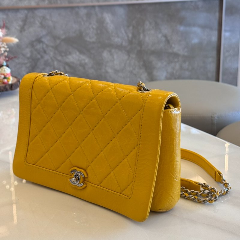 *SHIHNA名牌精品* CHANEL 黃色褶皺牛皮WOC-1