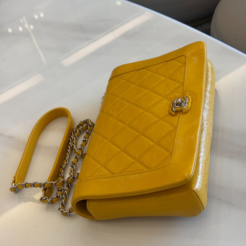 *SHIHNA名牌精品* CHANEL 黃色褶皺牛皮WOC-2
