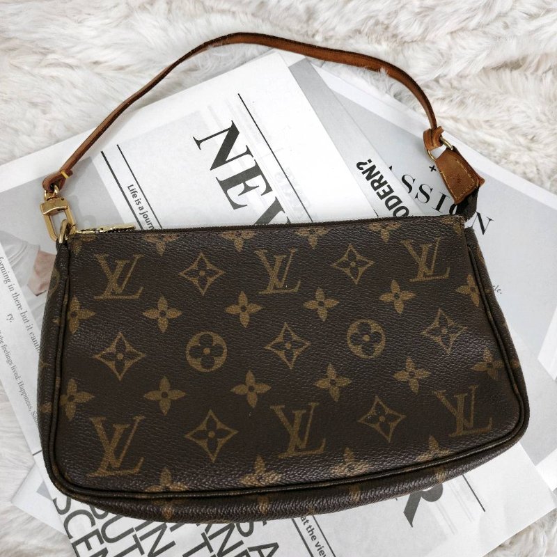 LV POCHETTE ACCESSORIES 棕色 老花 塗層帆布拼牛皮 中號 麻將包-1