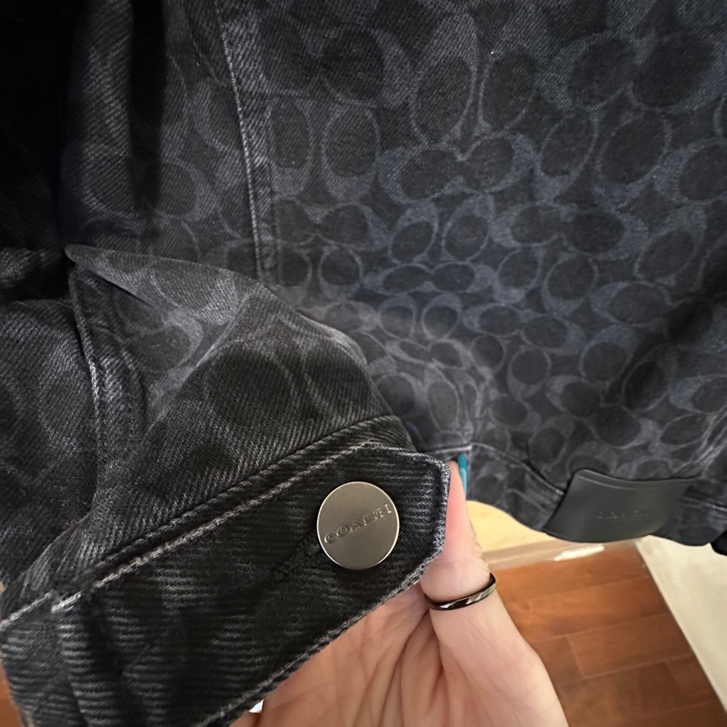 coach 復古牛仔刷色外套-14