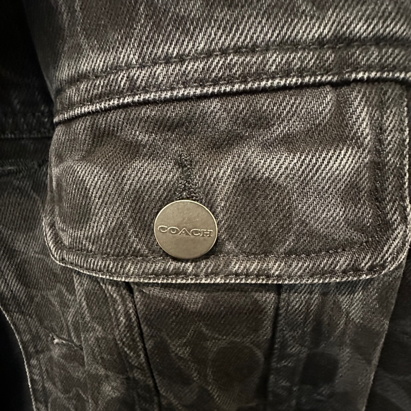 coach 復古牛仔刷色外套-21