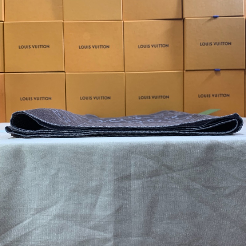 ‼️全台最甜 全新未用 Gucci 古馳 深灰老花滿版雙色羊毛圍巾 披肩-6