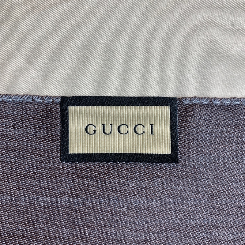 ‼️全台最甜 全新未用 Gucci 古馳 深灰老花滿版雙色羊毛圍巾 披肩-8