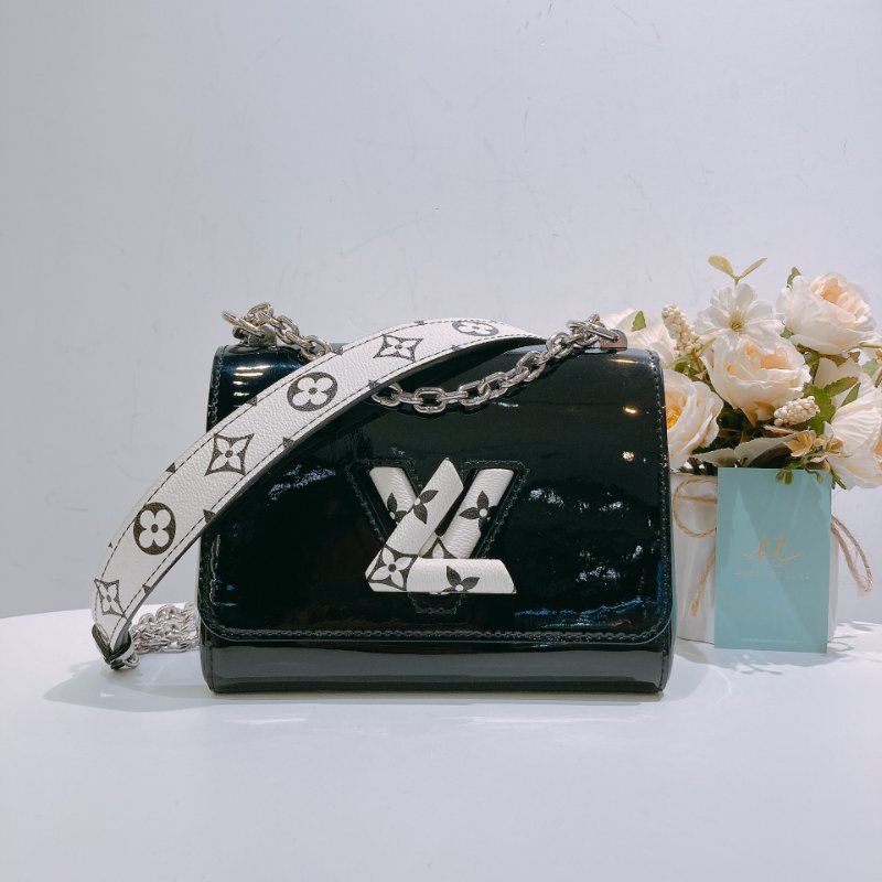 TW4628 Louis Vuitton 路易威登 Twist 小號 黑漆皮 白花 Twist PM Shoulder Bag Black-0