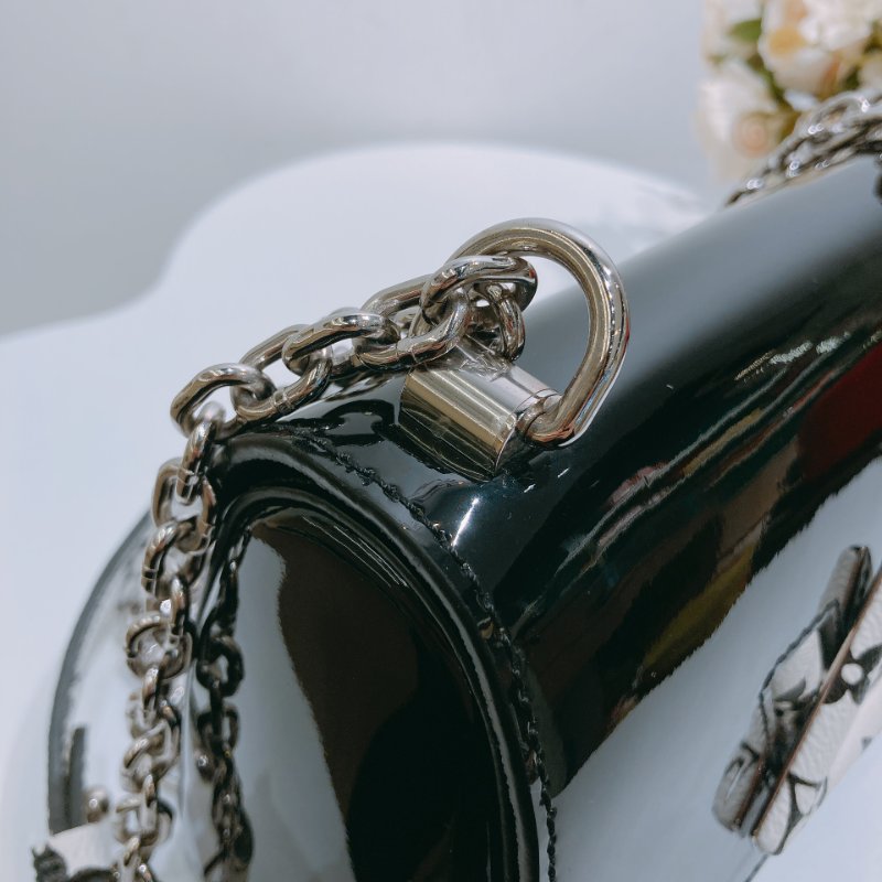 TW4628 Louis Vuitton 路易威登 Twist 小號 黑漆皮 白花 Twist PM Shoulder Bag Black-9