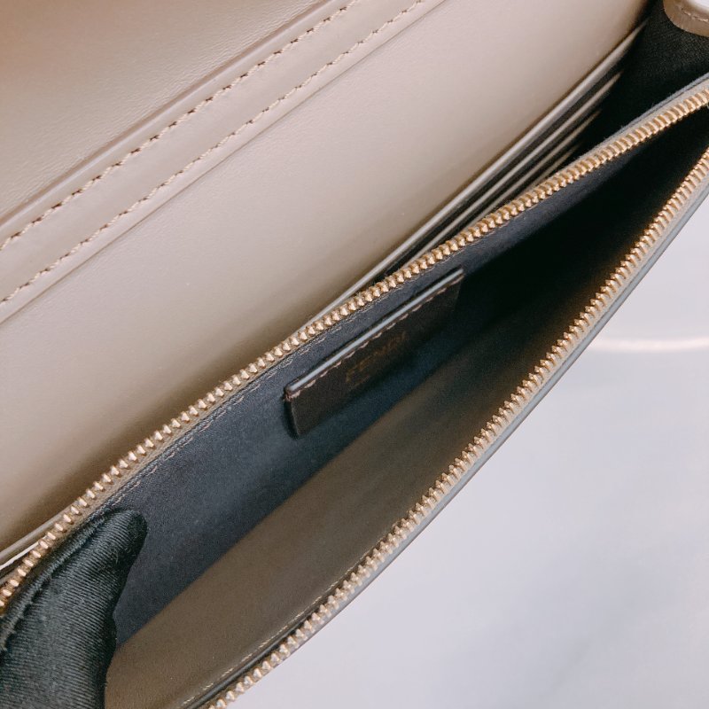 MS0479 Fendi 芬迪 鏈條錢包 牛皮 棕色 啡色 金扣 Roma Wallet On Chain Calfskin Brown x GHW-13