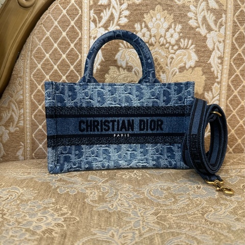Dior 藍單寧緹花霧金釦手提斜背Mini托特包