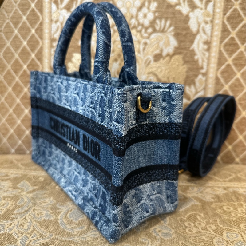 Dior 藍單寧緹花霧金釦手提斜背Mini托特包-3