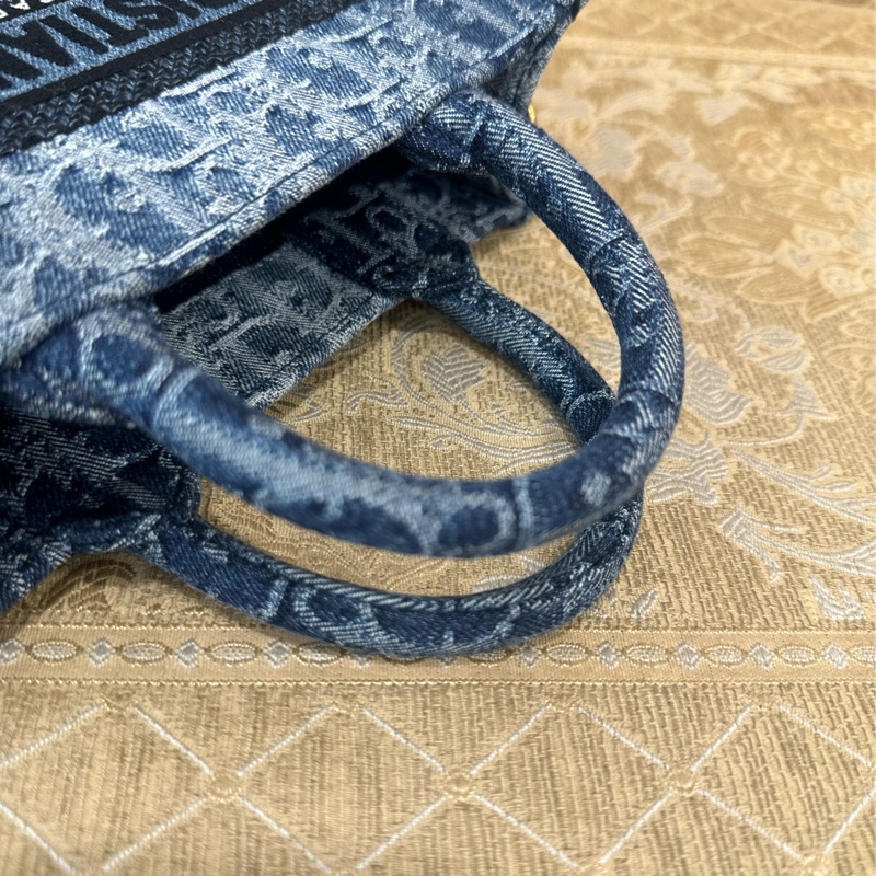 Dior 藍單寧緹花霧金釦手提斜背Mini托特包-7