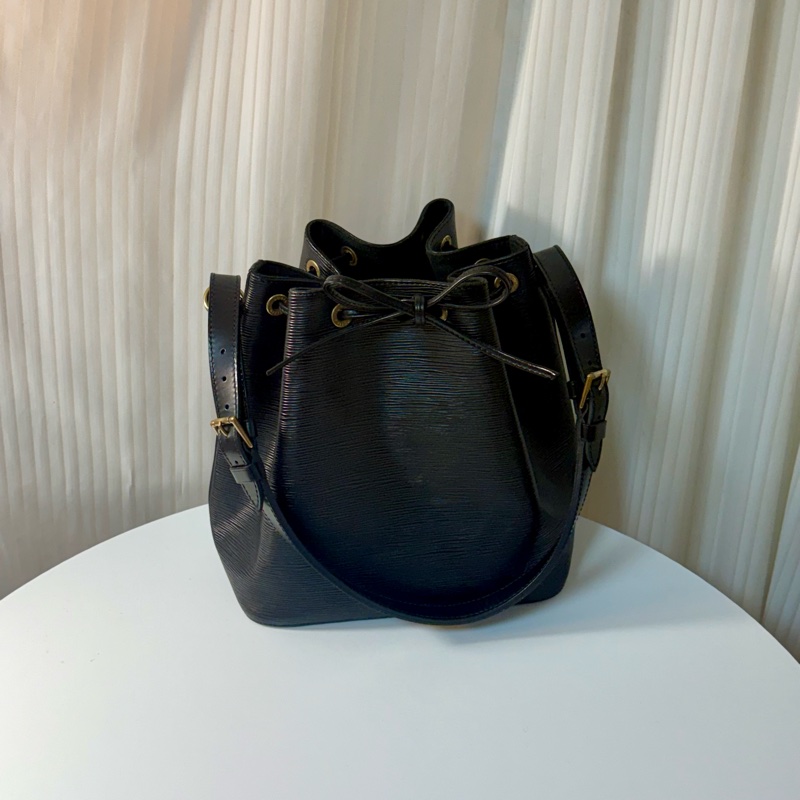 ✔️LOUIS VUITTON LV 路易威登 Epi Noe  水波紋水桶包／黑色-4