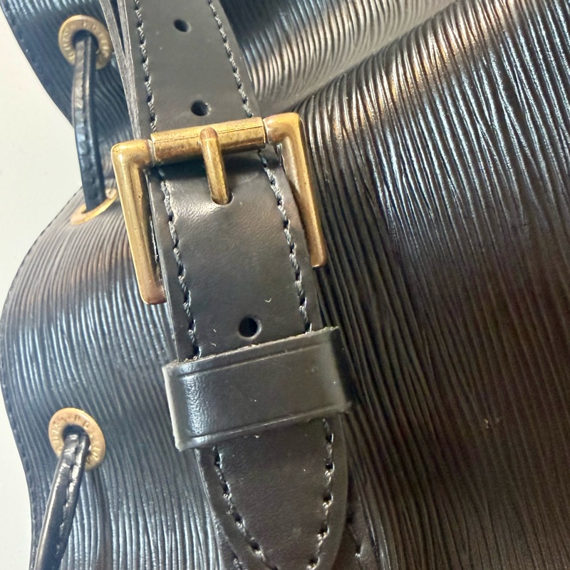 ✔️LOUIS VUITTON LV 路易威登 Epi Noe  水波紋水桶包／黑色-27