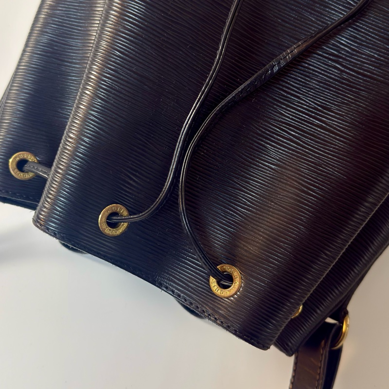 ✔️LOUIS VUITTON LV 路易威登 Epi Noe  水波紋水桶包／黑色-29